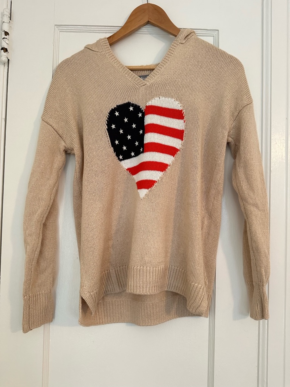 Beige V-Neck Hooded Sweater with Flag Heart